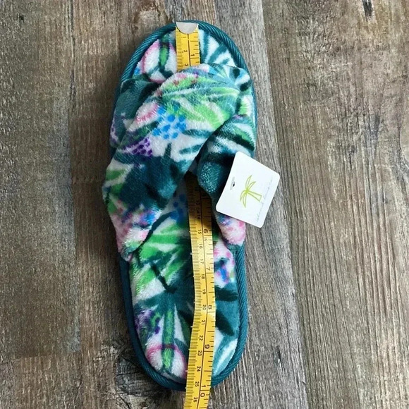 Island 🏝 Time Slippers by Island Haus Co| Beachly Exclusive - Picture 5 of 6
